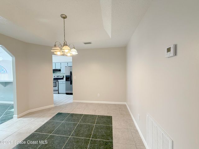 866 Hanau Avenue NW, Palm Bay, FL 32907