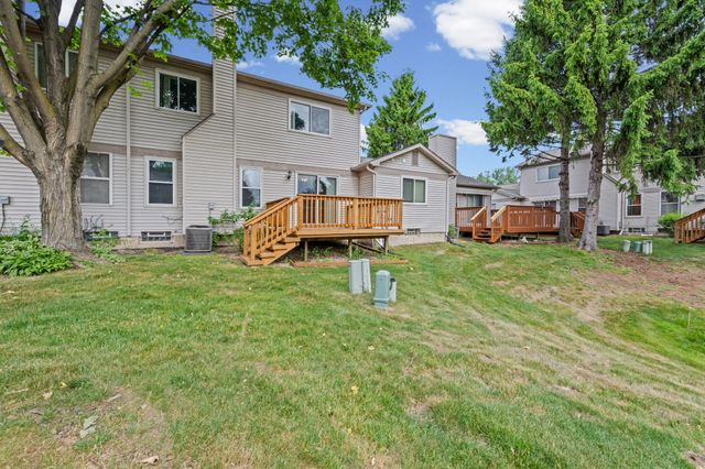 6640 Deerhurst Drive, Westland, MI 48185