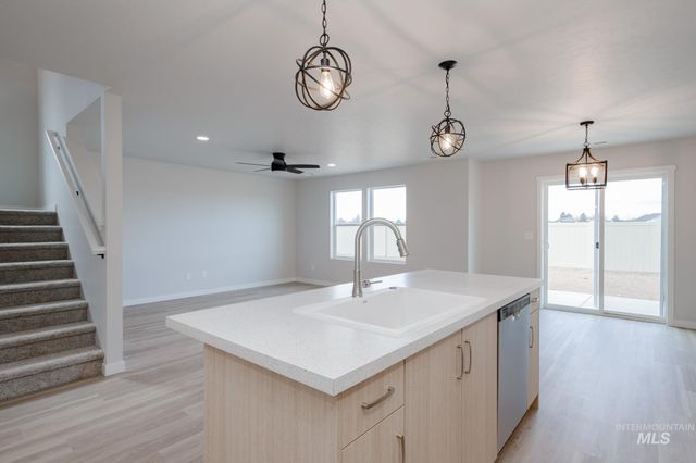 3089 S Maple Ranch Way, Nampa, ID 83686