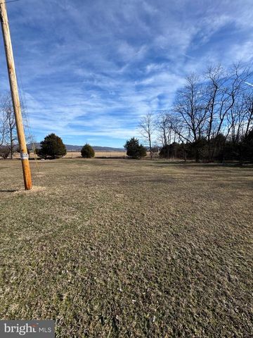 3673 JOHNSON RUN RD, Petersburg, WV 26847