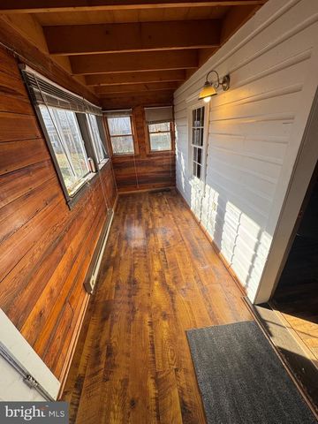 3673 JOHNSON RUN RD, Petersburg, WV 26847