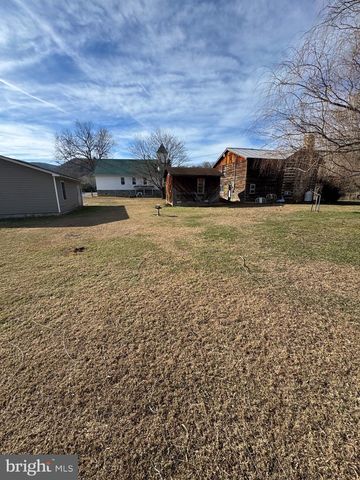 3673 JOHNSON RUN RD, Petersburg, WV 26847