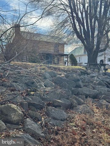 3673 JOHNSON RUN RD, Petersburg, WV 26847