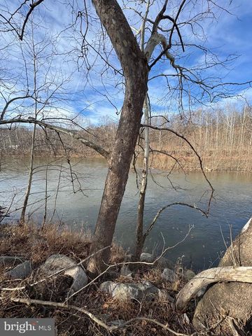 3673 JOHNSON RUN RD, Petersburg, WV 26847