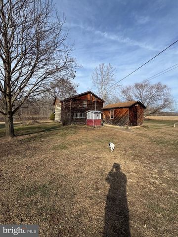 3673 JOHNSON RUN RD, Petersburg, WV 26847