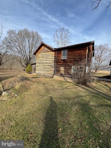 3673 JOHNSON RUN RD, Petersburg, WV 26847