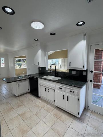 5782 Scripps, San Diego, CA 92122