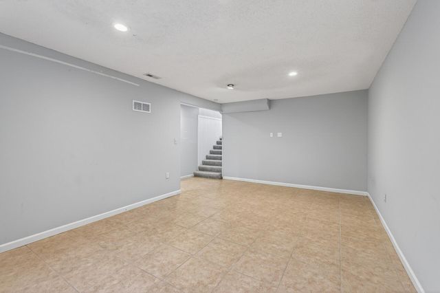 14430 Woodbridge Lane, Savage, MN 55378