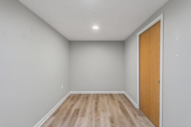 14430 Woodbridge Lane, Savage, MN 55378