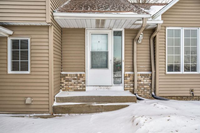 14430 Woodbridge Lane, Savage, MN 55378