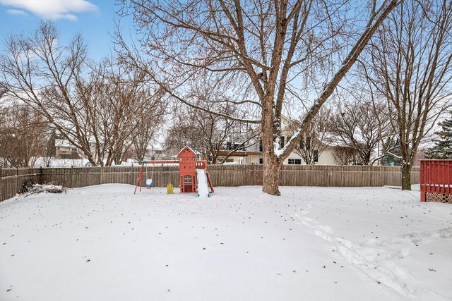 14430 Woodbridge Lane, Savage, MN 55378