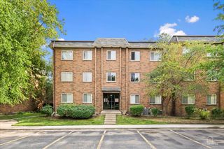 909 Buccaneer Drive 3, Schaumburg, IL 60173