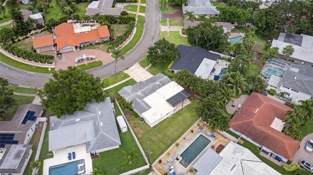 1563 EDEN ISLE BOULEVARD NE, St Petersburg, FL 33704