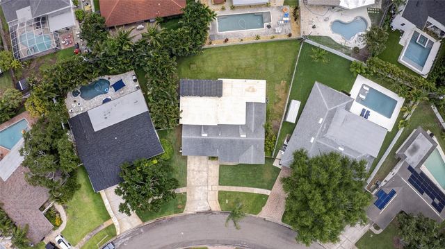 1563 EDEN ISLE BOULEVARD NE, St Petersburg, FL 33704