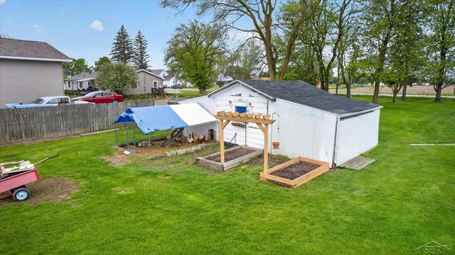 2459 11 Mile Road, Beaver Twp, MI 48611