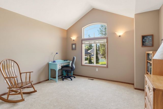 1215 E Huron Dr, Spokane, WA 99208