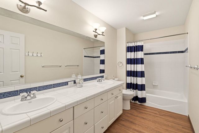 1215 E Huron Dr, Spokane, WA 99208