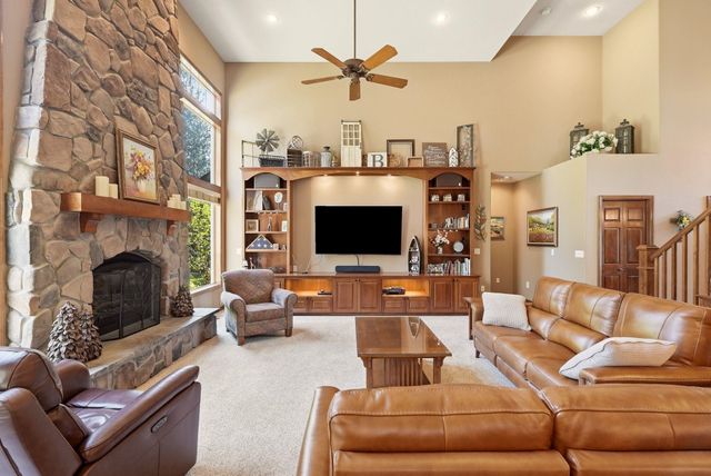 1215 E Huron Dr, Spokane, WA 99208