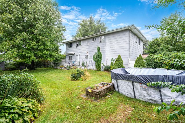 72 Sammis Avenue, Deer Park, NY 11729