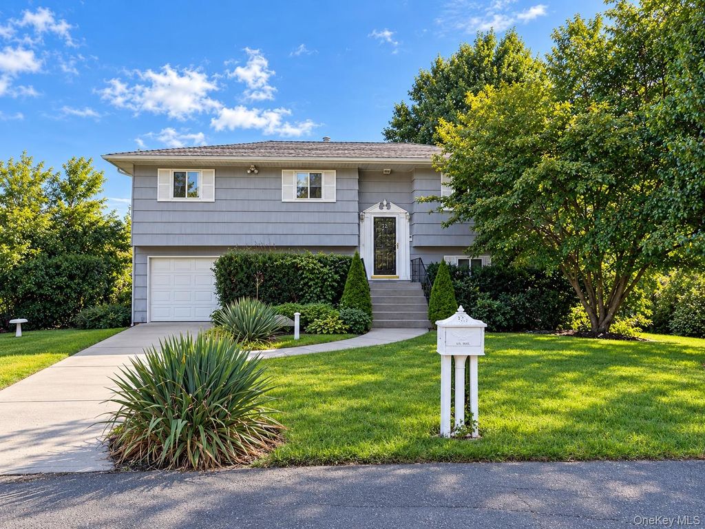 72 Sammis Avenue, Deer Park, NY 11729 — exterior
