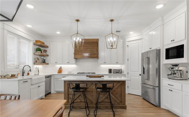 4330 Fox River Lane, Bryan, TX 77802
