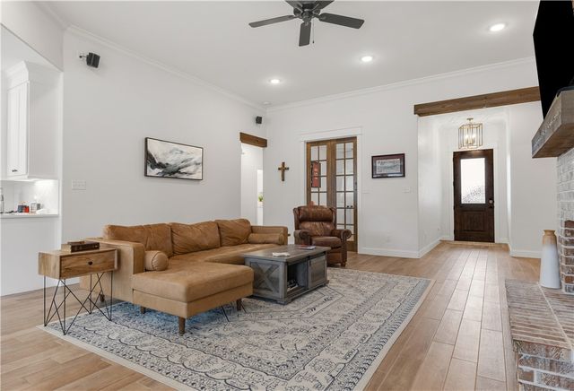 4330 Fox River Lane, Bryan, TX 77802