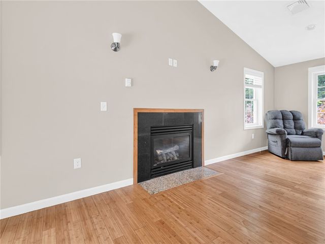 35 Doe Crossing Drive, Burrillville, RI 02859