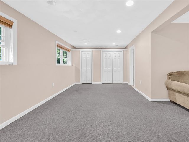 35 Doe Crossing Drive, Burrillville, RI 02859