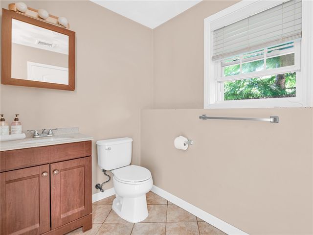 35 Doe Crossing Drive, Burrillville, RI 02859