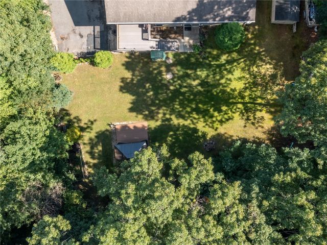 35 Doe Crossing Drive, Burrillville, RI 02859