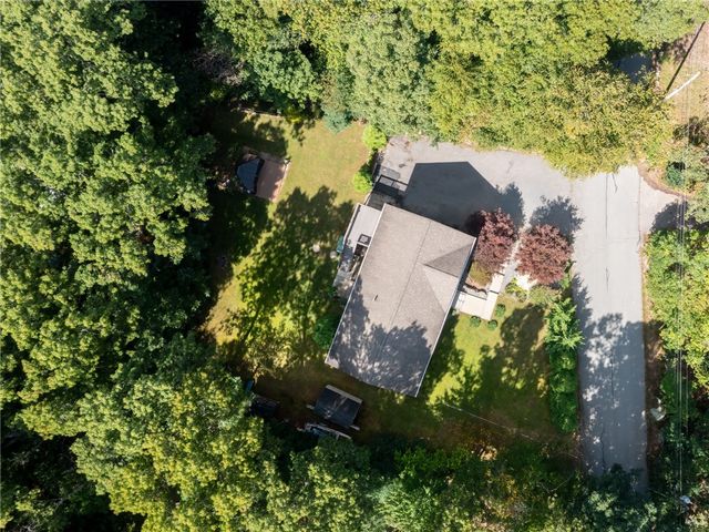 35 Doe Crossing Drive, Burrillville, RI 02859