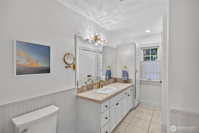 2203 22nd Street, Anacortes, WA 98221