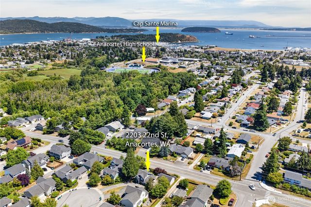 2203 22nd Street, Anacortes, WA 98221