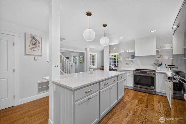 2203 22nd Street, Anacortes, WA 98221
