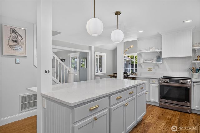 2203 22nd Street, Anacortes, WA 98221