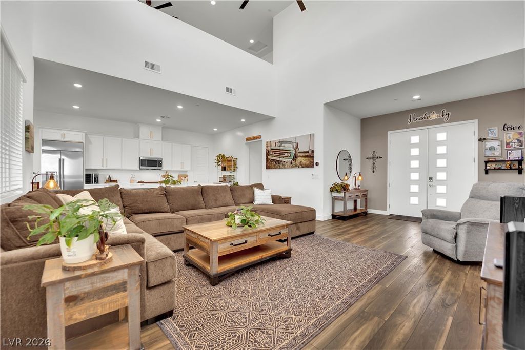 120 Barclay Heights Avenue, Henderson, NV 89015 — photo 2