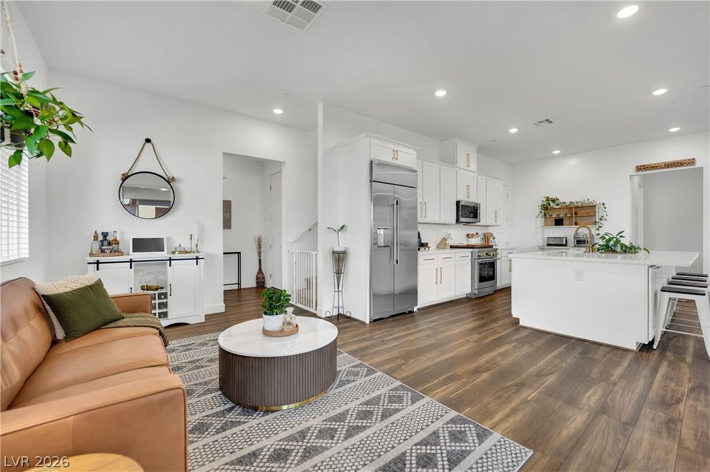 120 Barclay Heights Avenue, Henderson, NV 89015 — photo 4
