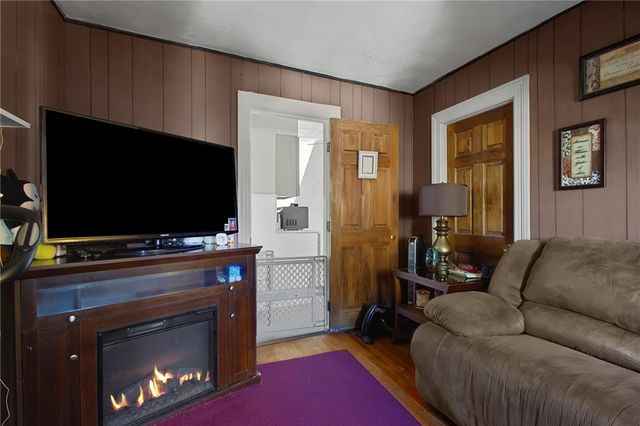 594 Hope Street, Providence, RI 02906