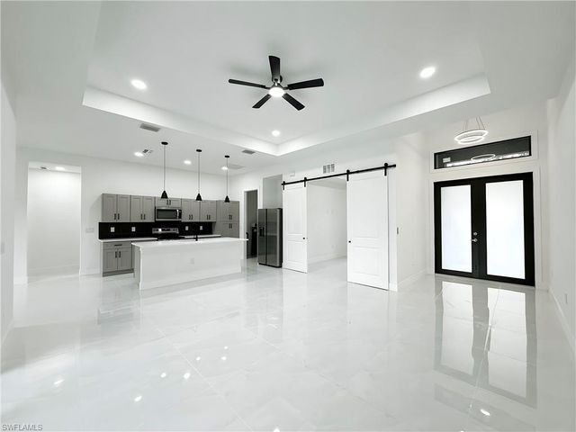 1402 Columbus AVE, Lehigh Acres, FL 33972