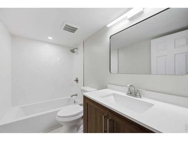 206 Bowen St, Longmont, CO 80501