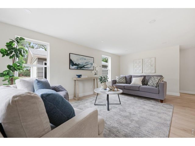 206 Bowen St, Longmont, CO 80501