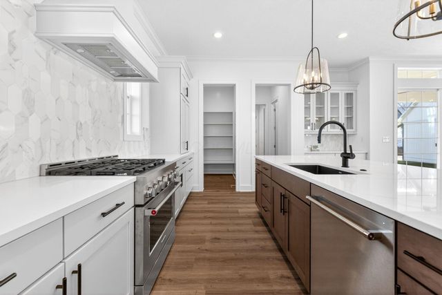 3708 Beulah Park Drive, Grove City, OH 43123