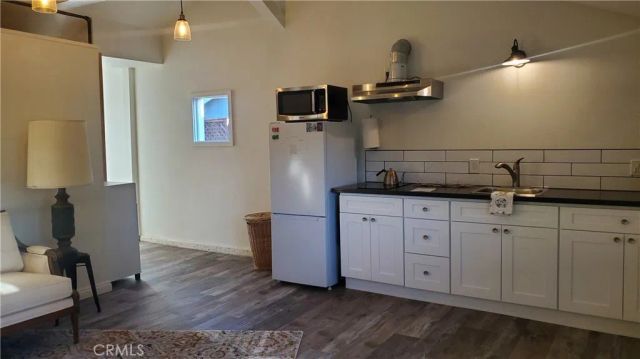 124 Hastings, Ventura, CA 93003