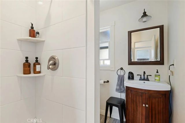 124 Hastings, Ventura, CA 93003