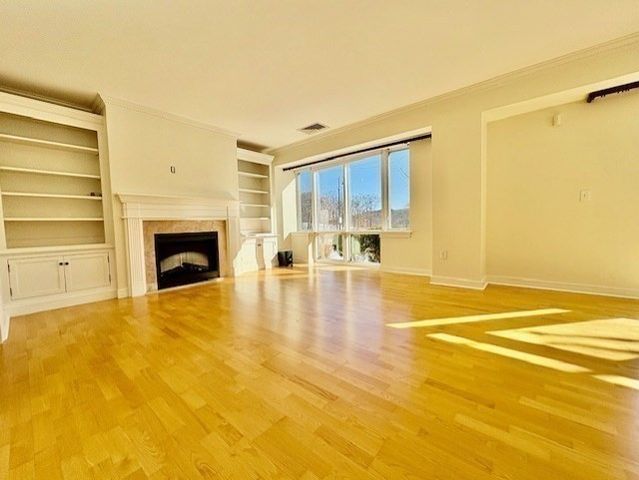 88 Wharf St 107, Milton, MA 02186