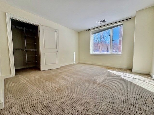 88 Wharf St 107, Milton, MA 02186