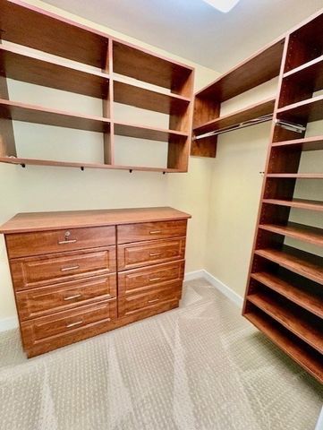 88 Wharf St 107, Milton, MA 02186