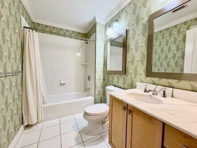 88 Wharf St 107, Milton, MA 02186