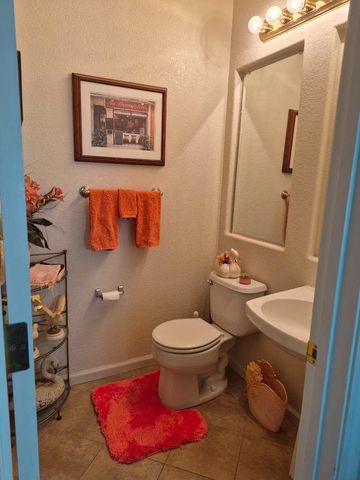 4113 Keepsake Dr, Modesto, CA 95356