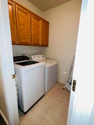4113 Keepsake Dr, Modesto, CA 95356